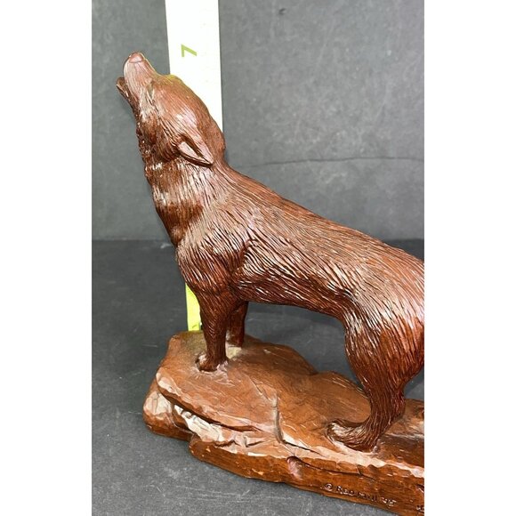 Rare Coyote Figurine Howling Western Standing On Rocks Vtg 1995 7.5" Red Mill - Picture 5 of 7